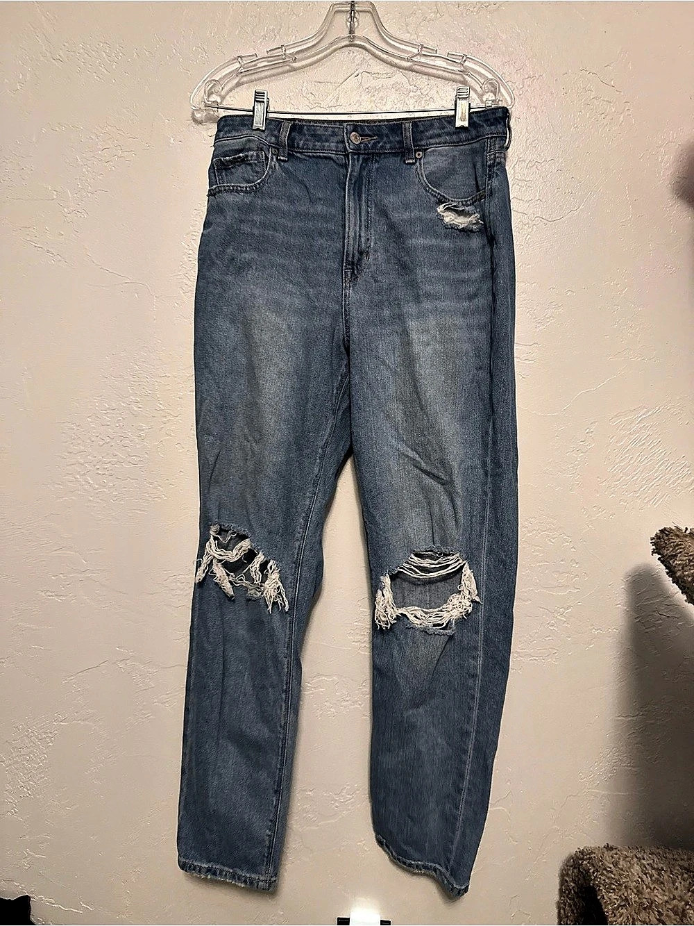 American Eagle Mom Jean